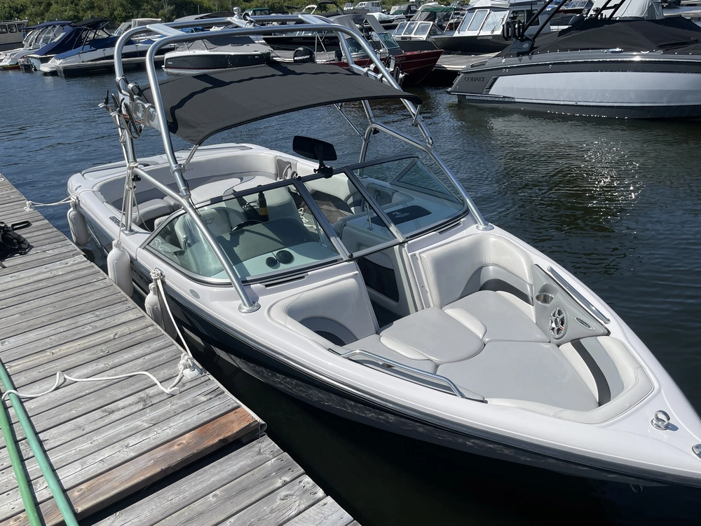 2006 Ski Nautique 216 Team Edition alt