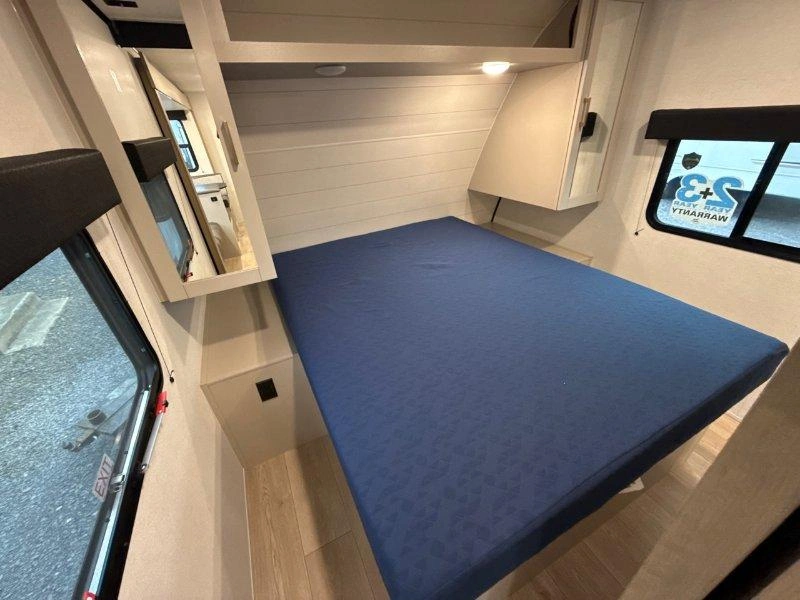Jayco Jay Feather 26bhsl 2027 alt