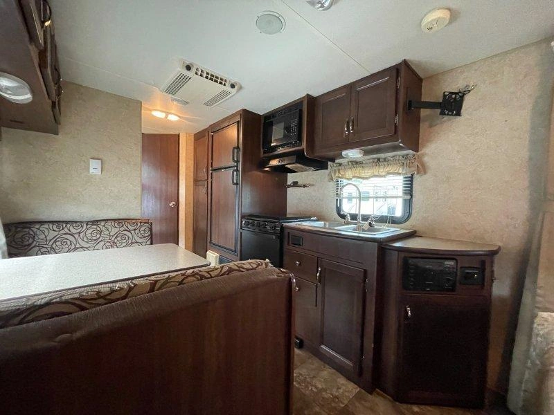 2014 Holiday Rambler Aluma-lite 237bh alt