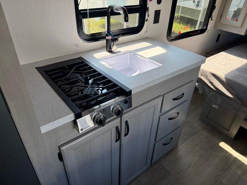 Coachmen Catalina 154rbx 2027 alt
