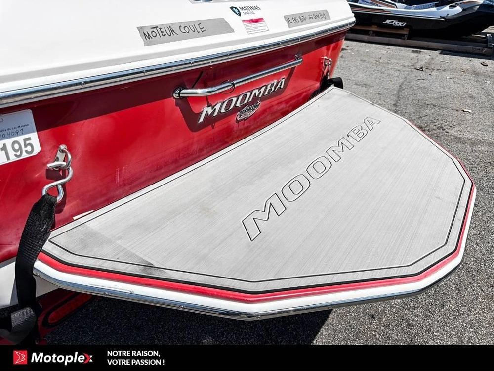 2012 Moomba Outback V alt