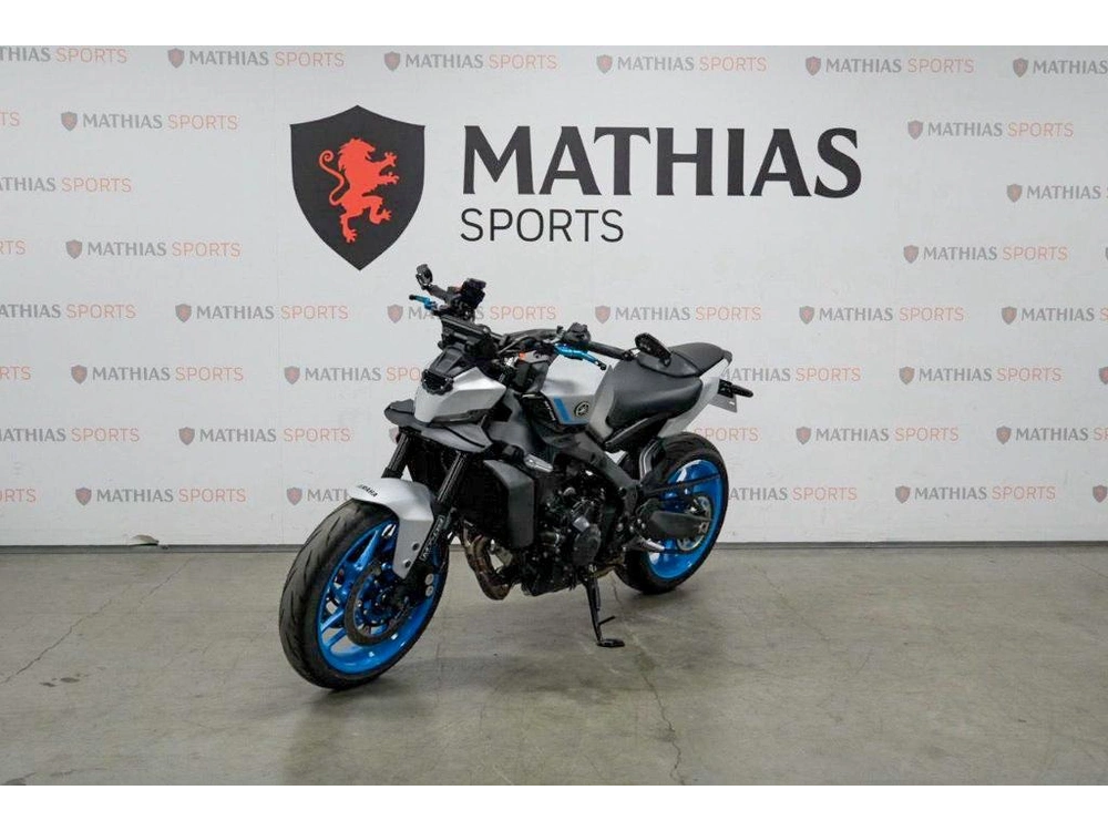 Yamaha MT-09 2025 — photo 4