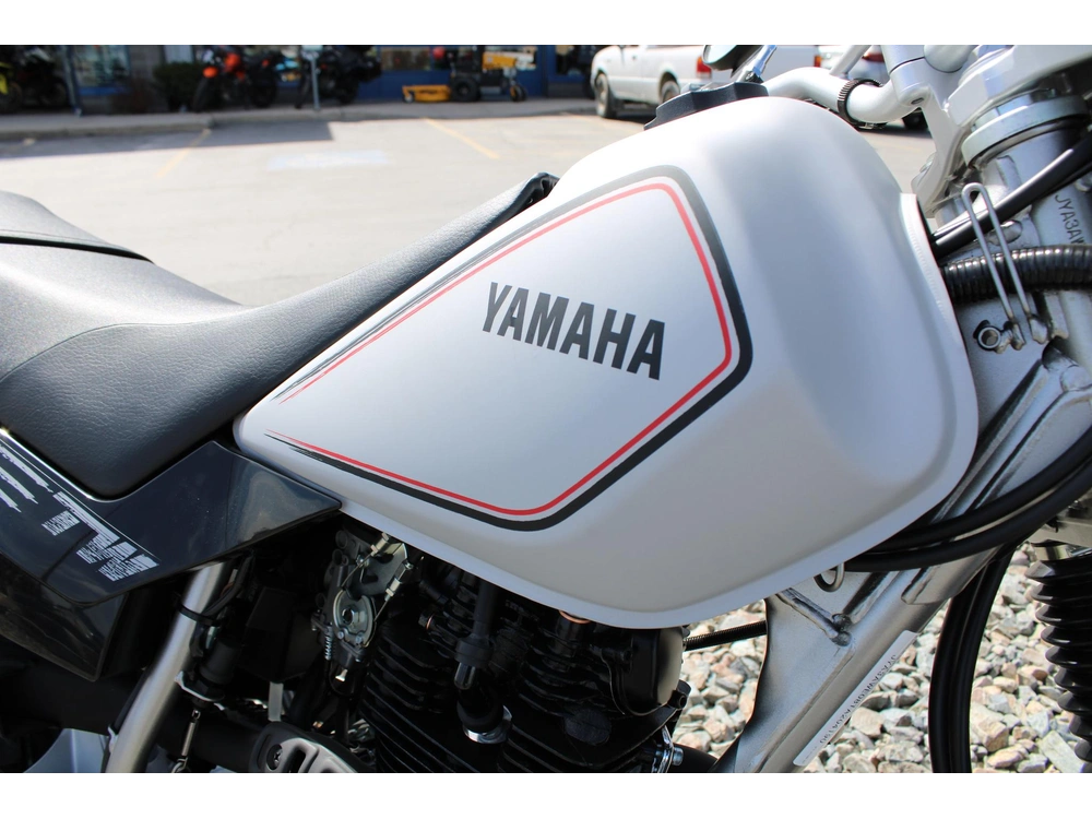2027 Yamaha Tw200 alt