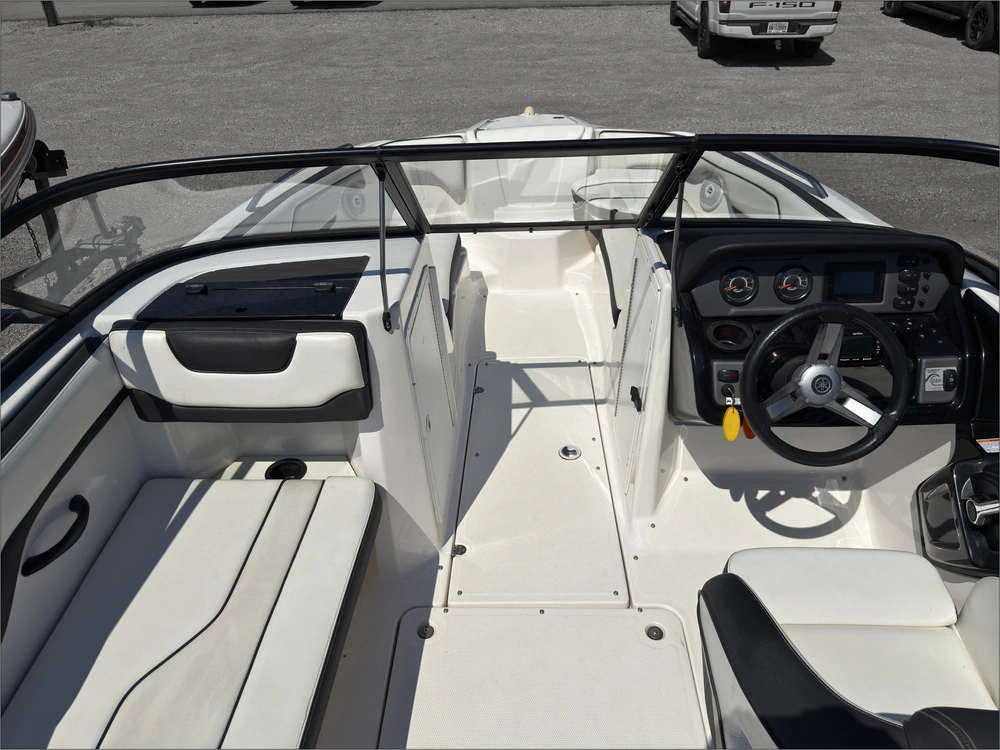2017 Yamaha Sx210 - Brand New Seadek Pkg Included!! alt