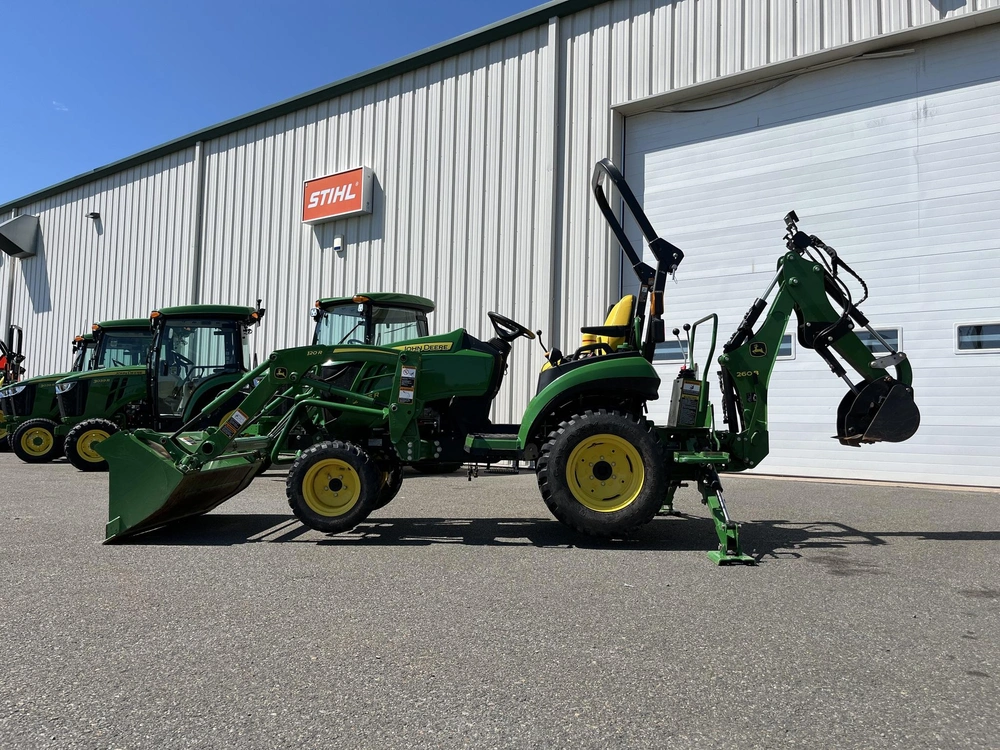 2021 John Deere 2025r alt