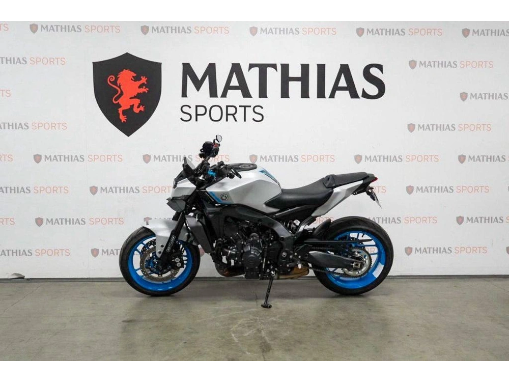 Yamaha MT-09 2025 — photo 5