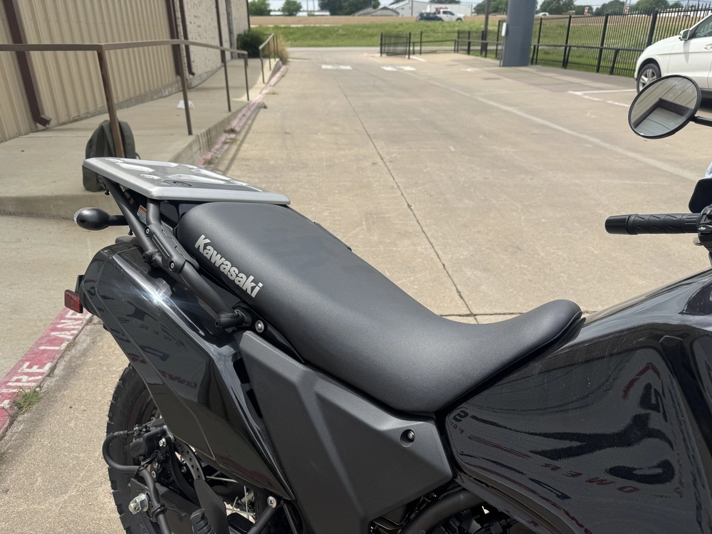 2026 Kawasaki Klr650 alt