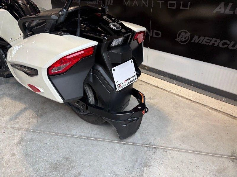 Can-am F3-t 2022 alt