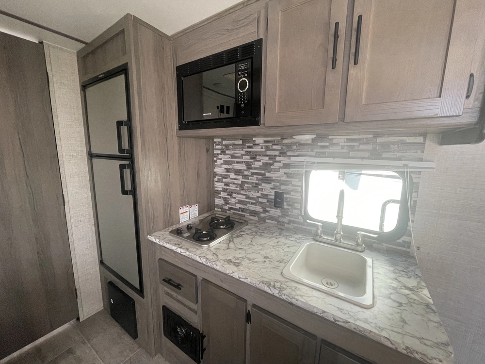 2021 Gulf Stream Conquest 189 Dd alt
