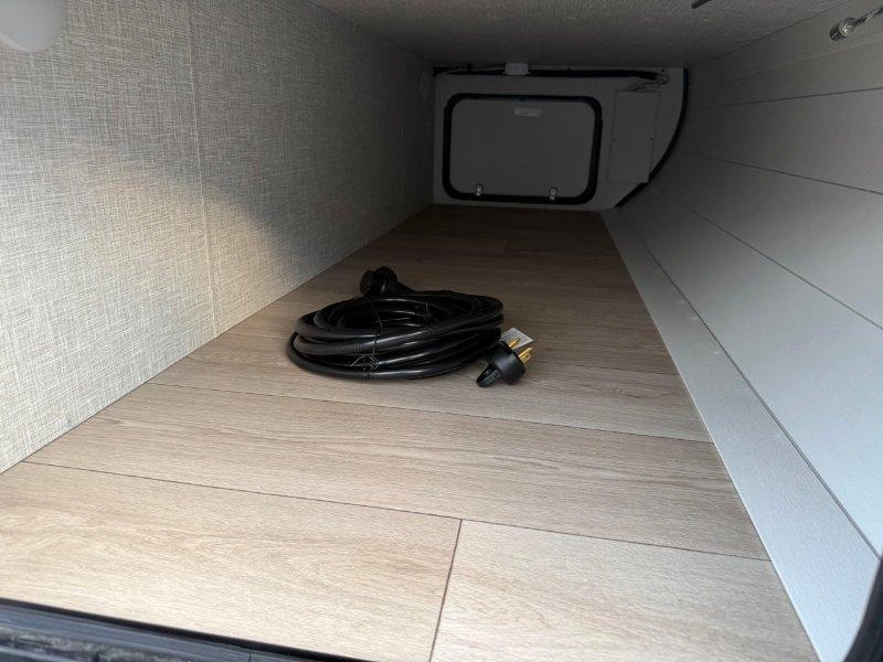 Jayco Jay Feather 26bhsl 2027 alt