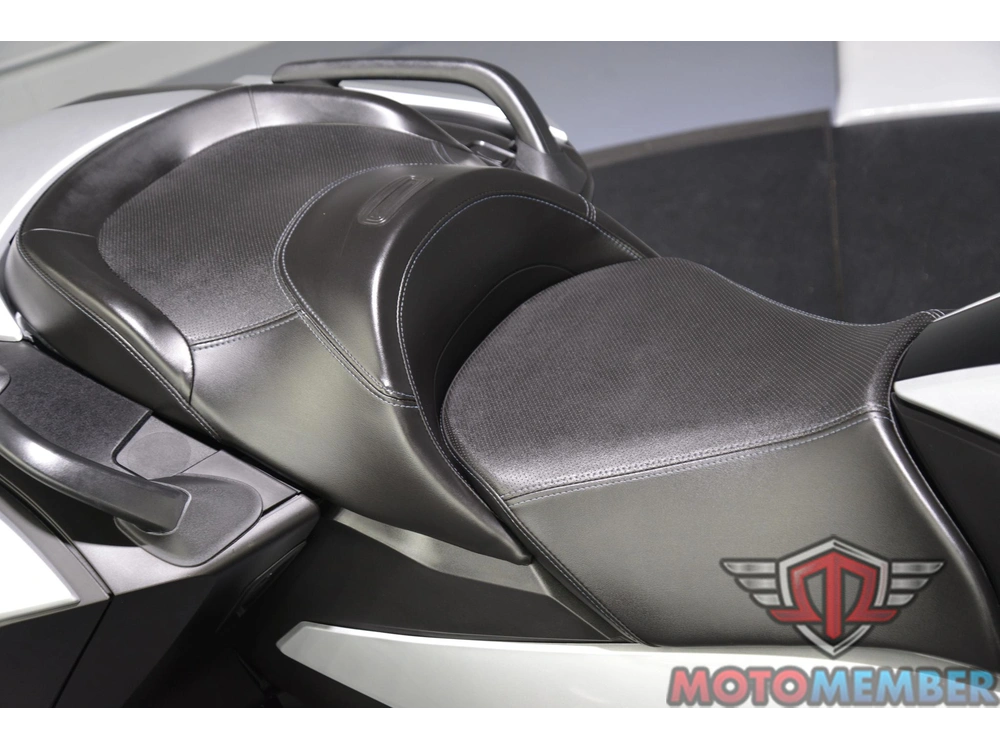 2025 Can-am Spyder Rt Rotax 1330 Ace alt