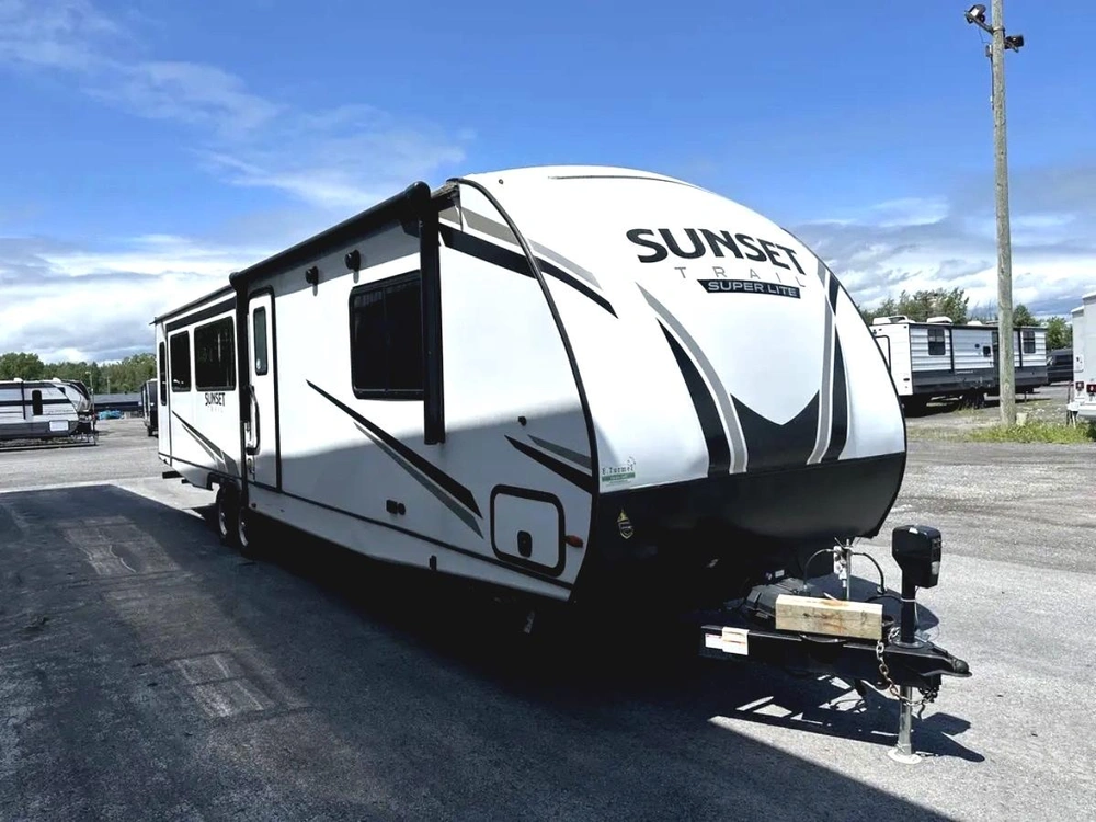 2022 Crossroads Sunset Trail 330 Si alt