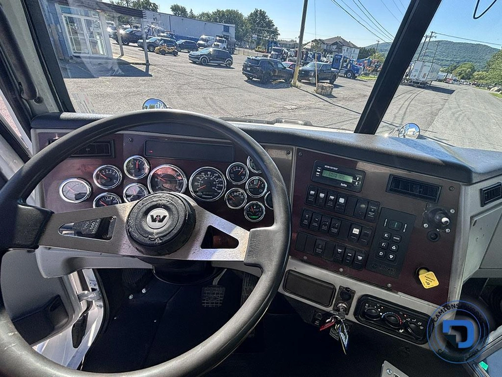 Western-star 4700 2016 alt
