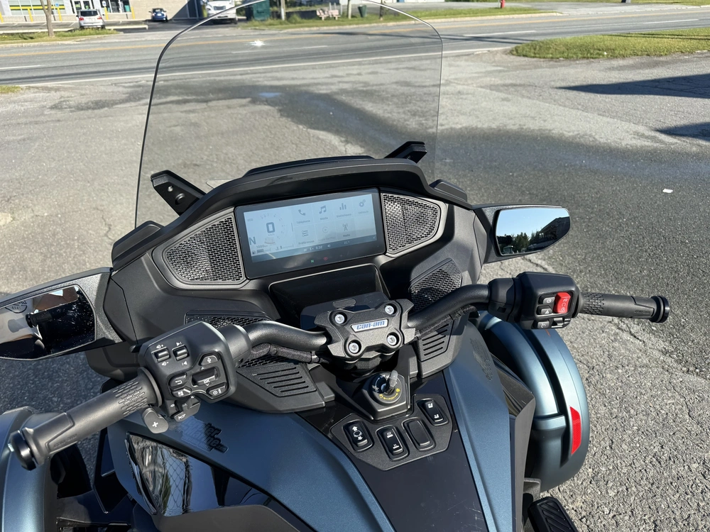 Can-am Rt Limited 2025 alt
