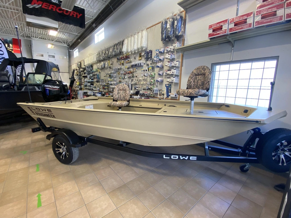 2027 Lowe Boats Rx1660 Dt alt