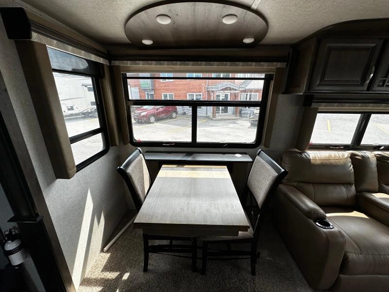Keystone Rv Montana 3720rl 2019 alt