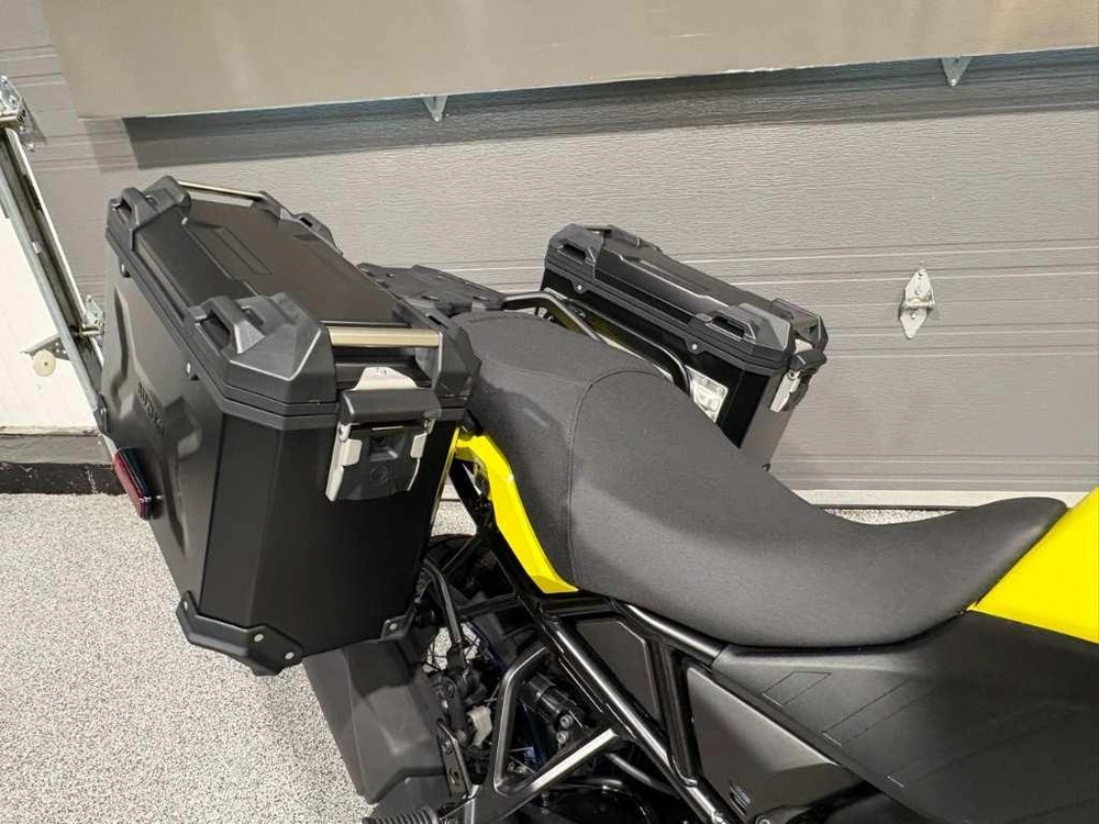Suzuki V-strom 800de Aventure 2026 alt