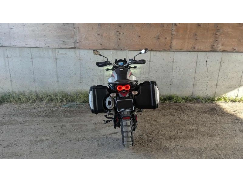 Moto Guzzi V85 Tt Travel Used 2023 alt