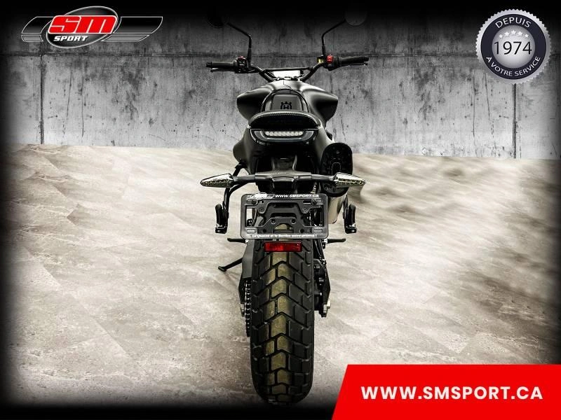 Husqvarna Svartpilen 801 2024 alt