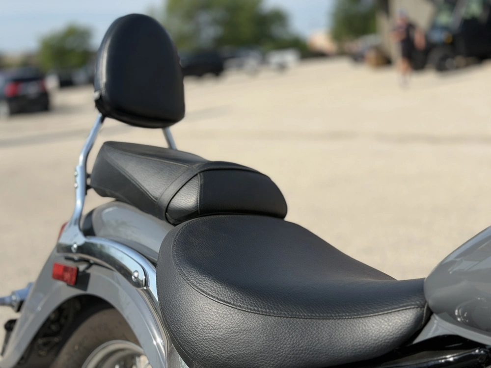 2021 Suzuki Boulevard C50 alt