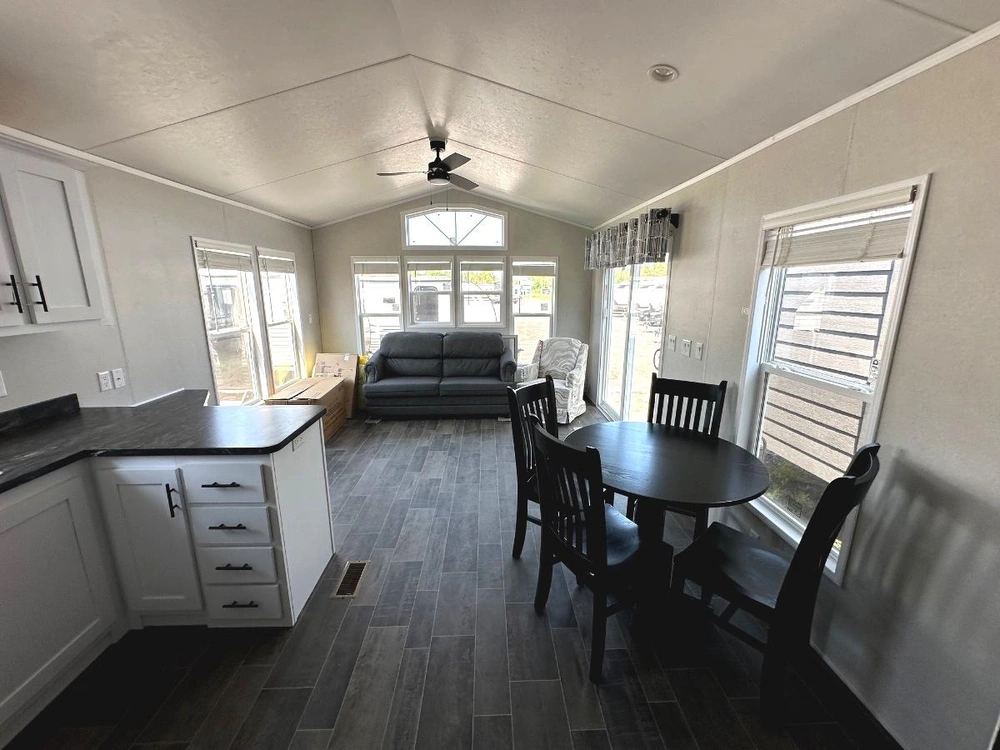2026 Forest River Quailridge Summit Qrt38fla-c-s alt
