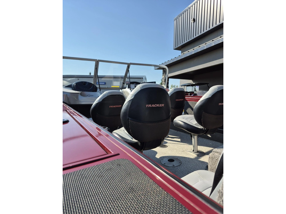 2011 Tracker Targa V18 150 Mercury alt