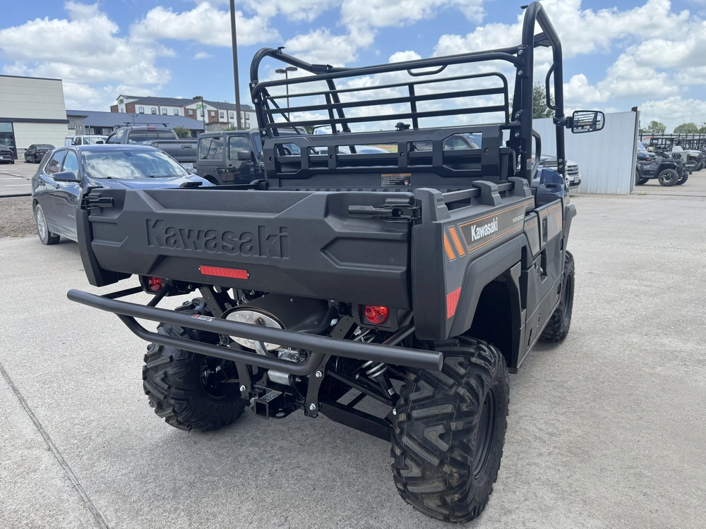 2027 Kawasaki Mule Pro-fxr 1000 alt
