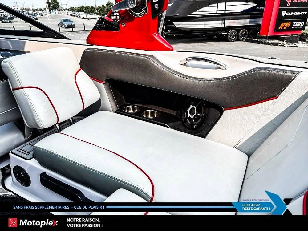 2012 Air Nautique 210 Team Edition alt