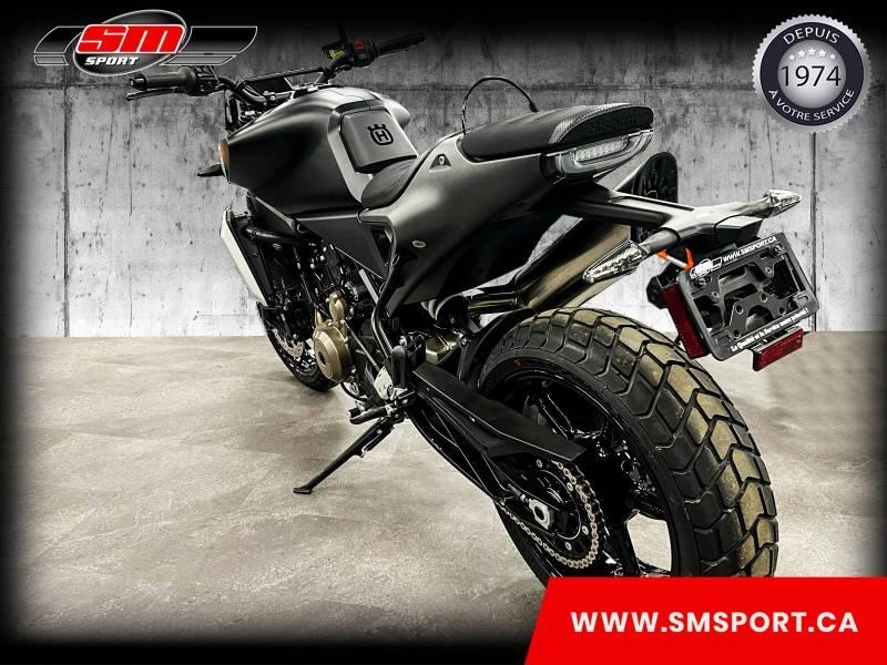 Husqvarna Svartpilen 801 2024 alt
