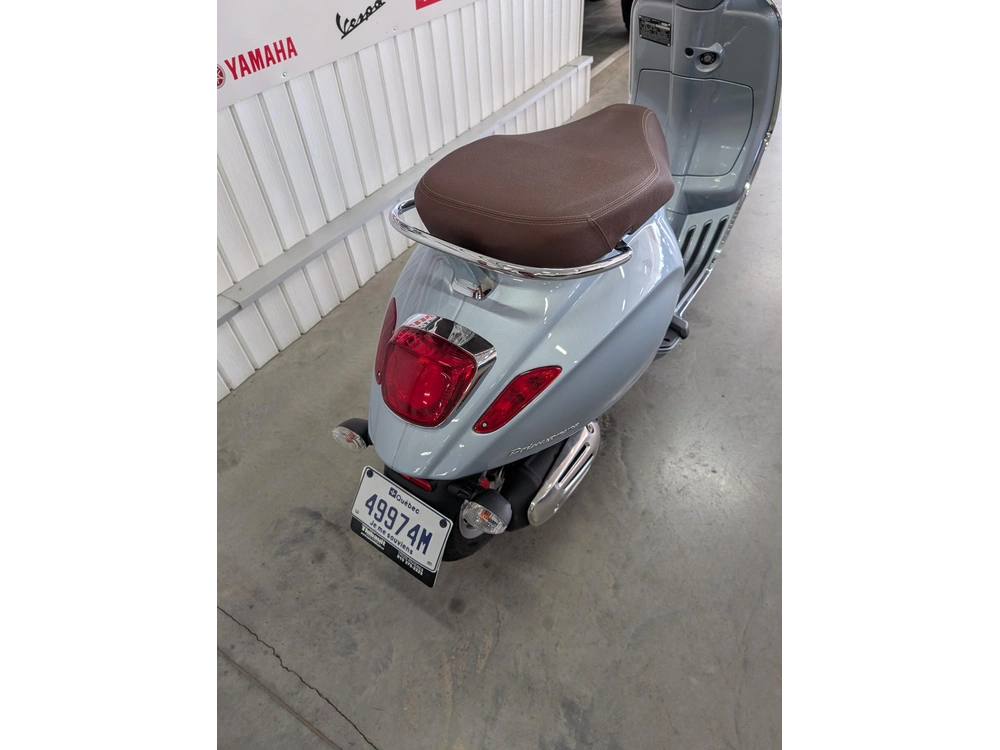 Vespa Primavera 50 2023 alt