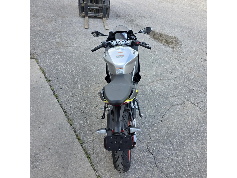 2026 Aprilia Rs 457 alt