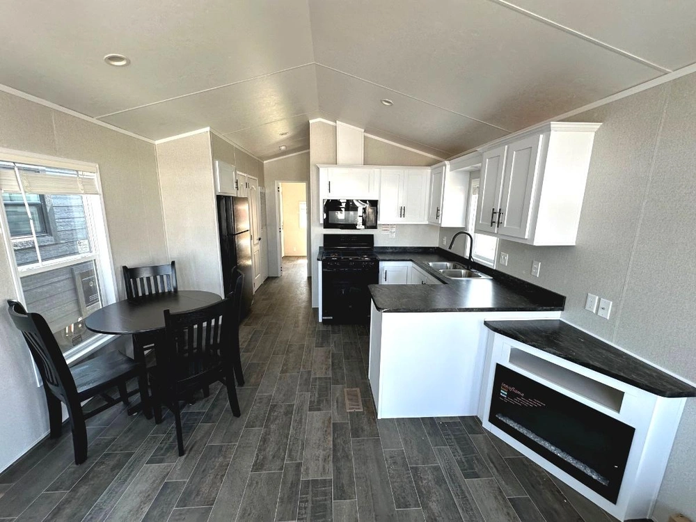 2026 Forest River Quailridge Summit Qrt38fla-c-s alt