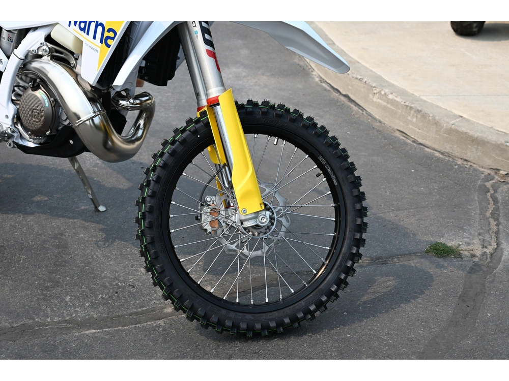 2027 Husqvarna Tx 300 alt