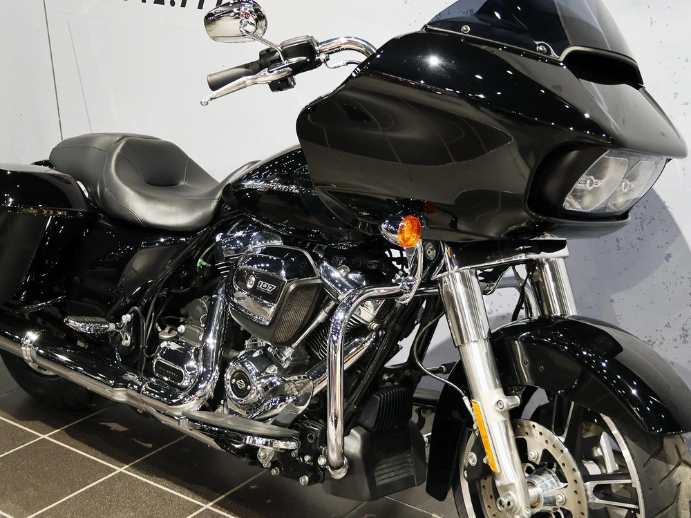 Harley-Davidson Road Glide FLTRX 2019 — photo 3