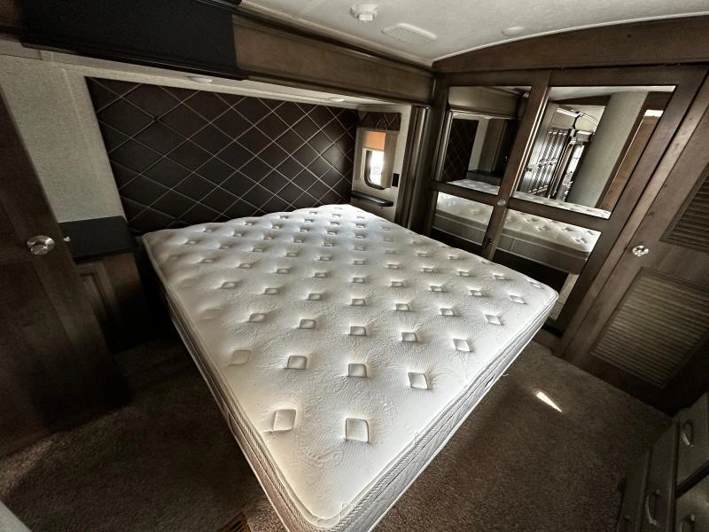 Keystone Rv Montana 3720rl 2019 alt