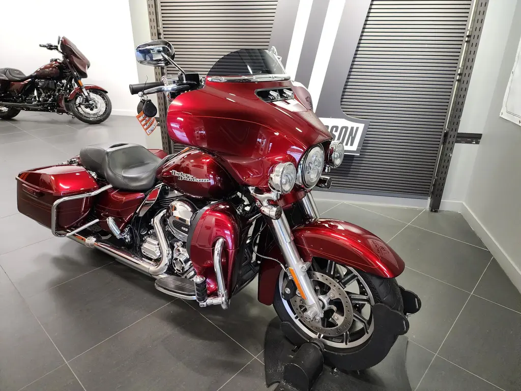Harley-Davidson FLHXS Street Glide SpecialFLHXS 2016