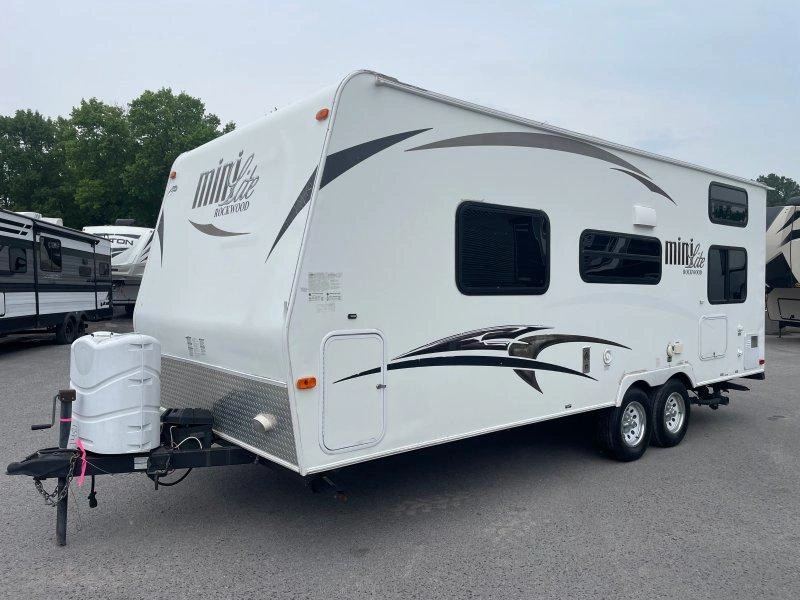 Forest River Rockwood Mini Lite 2306bh 2015 alt