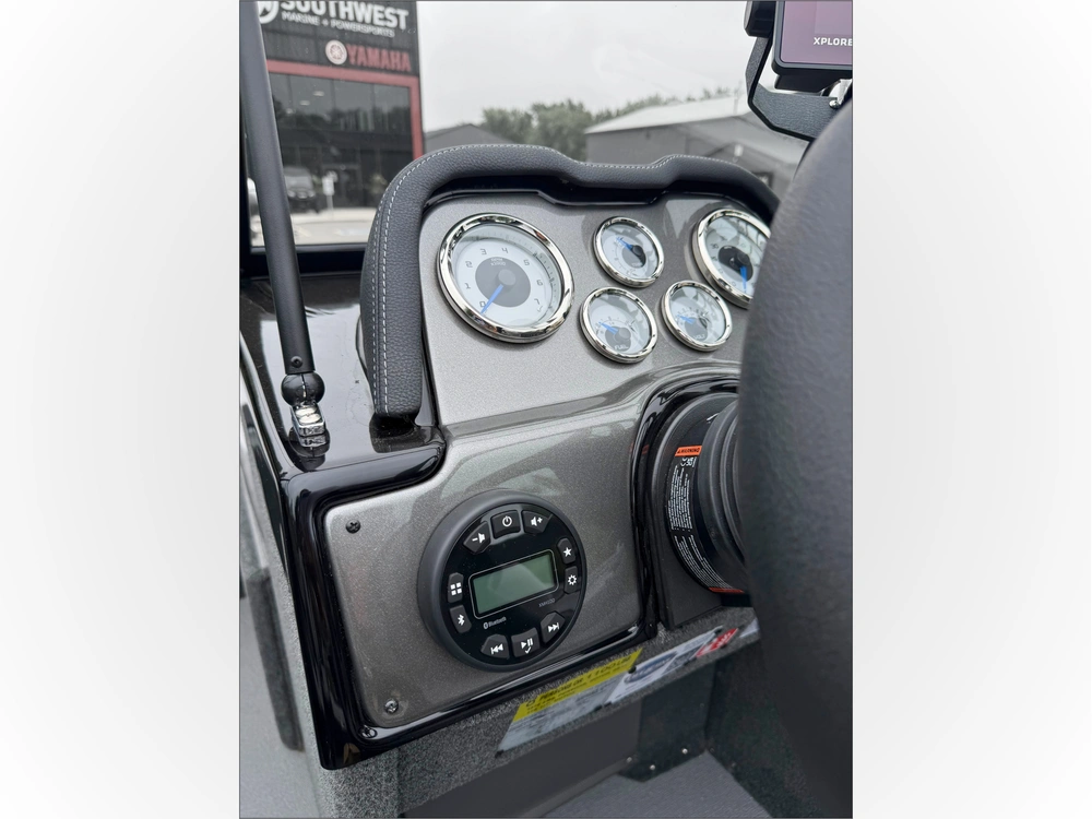 2026 Smoker-craft Ultima 182 Dc alt