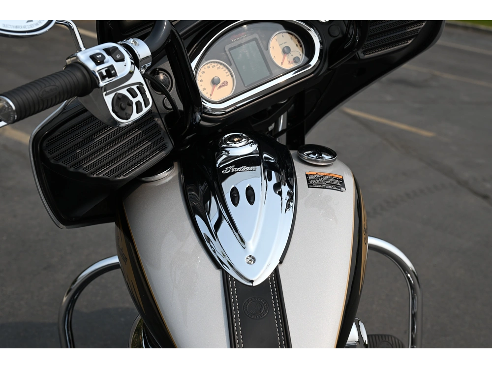 2016 Indian Motorcycle Chieftain alt