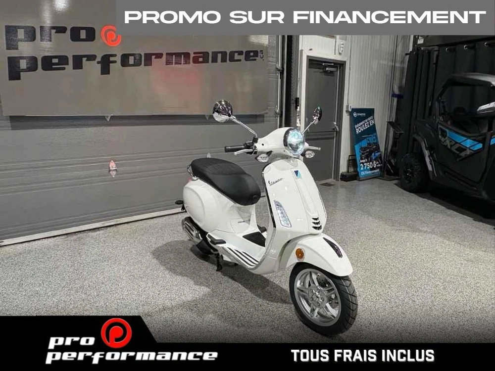 Vespa Primavera 50 2026 alt