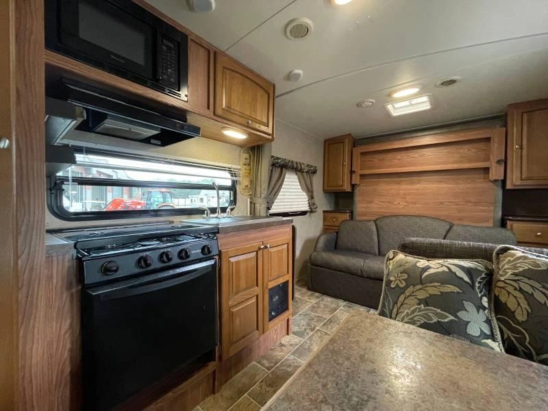 Forest River Rockwood Mini Lite 2306bh 2015 alt