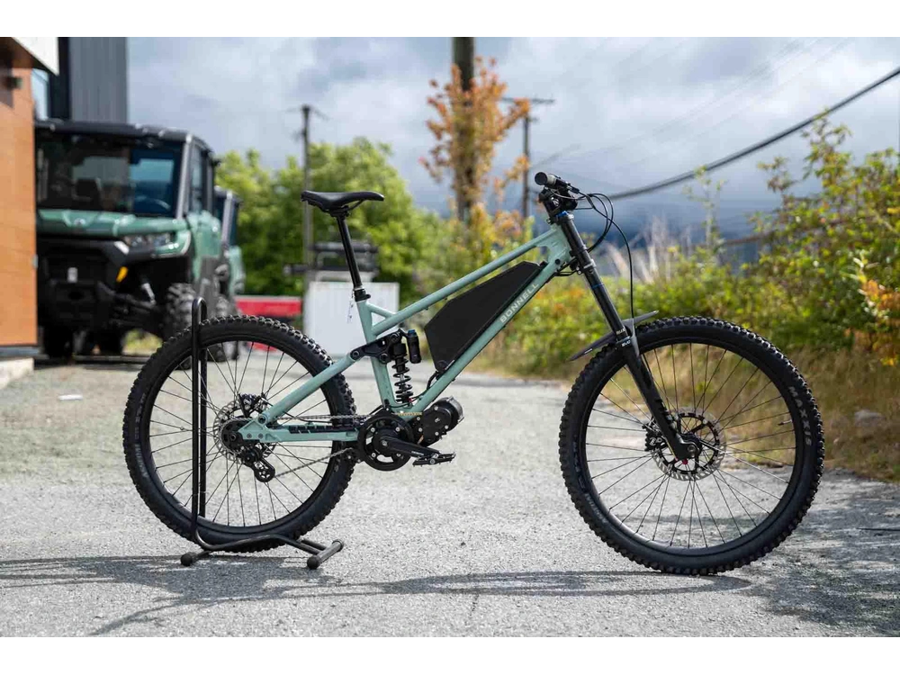 2026 Bonnell 775 Mx alt