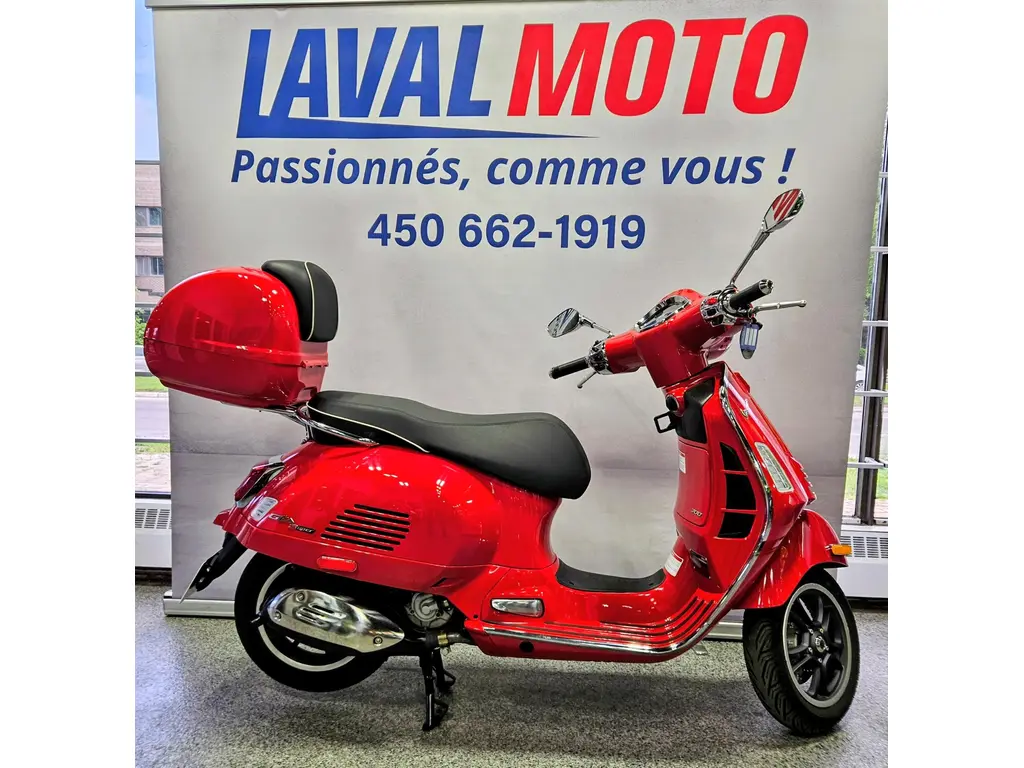 Vespa GTS 300 SUPER 2023