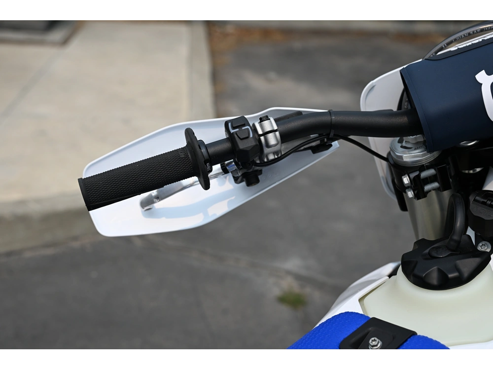 2027 Husqvarna Te 300 alt