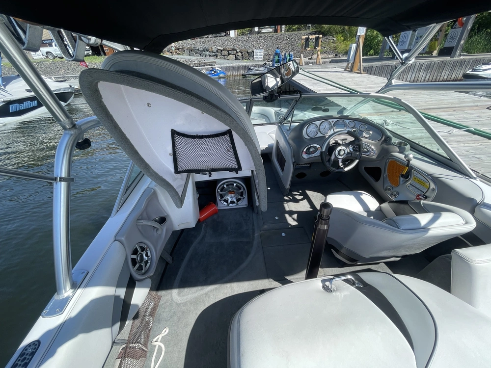 2006 Ski Nautique 216 Team Edition alt