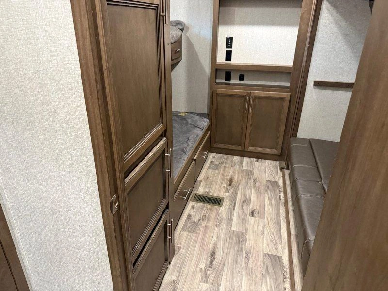 2020 Keystone Rv Cougar 32bhs alt