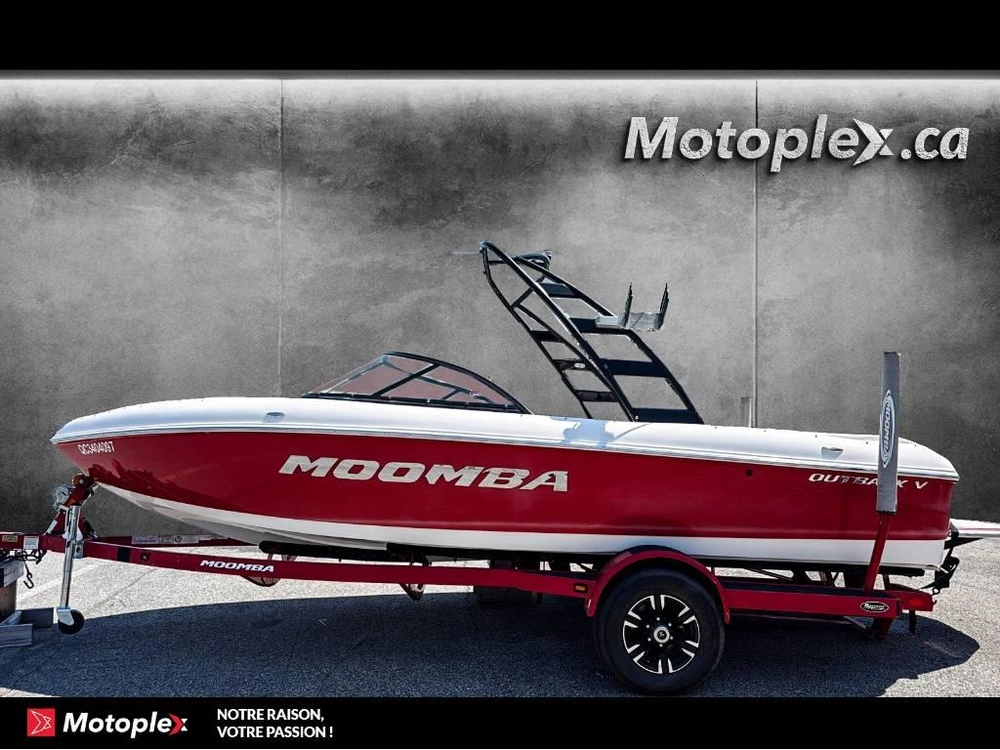 2012 Moomba Outback V alt