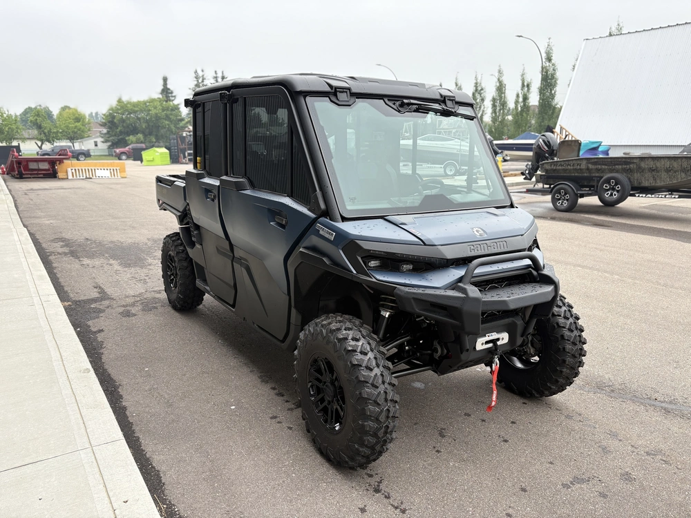 2026 Can-am Ssv Def Max Ltd 65 Hd11 Be Hb 26 alt