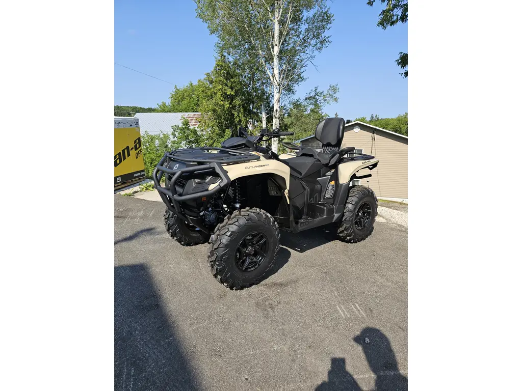 Can-Am OUTLANDER MAX PRO XU HD7 2026