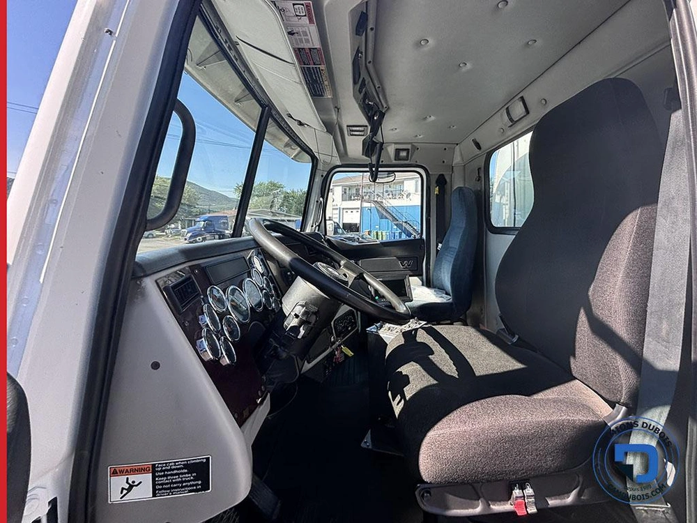 Western-star 4700 2016 alt